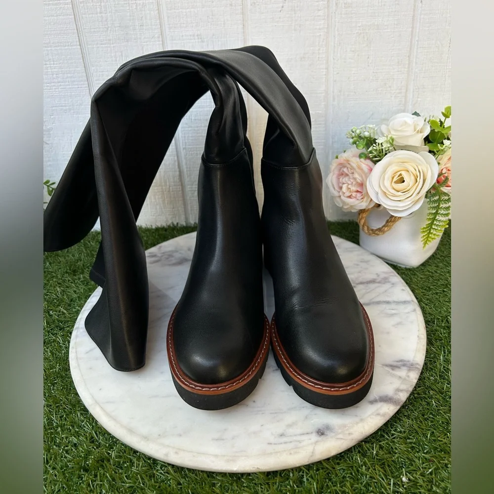 Stuart Weitzman women ADRINA CITY BOOT leather  black size 6.5 like new